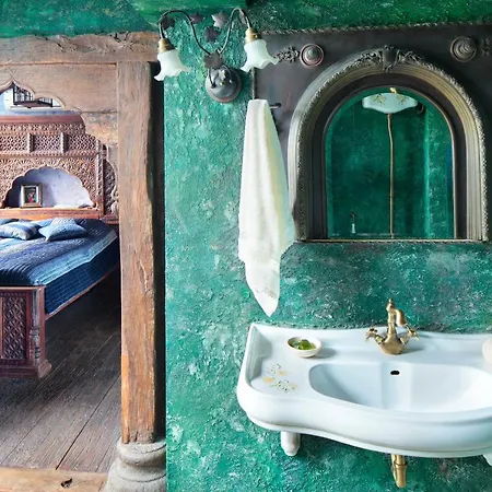 Attic شقة وارسو